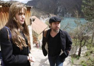 Controversatul film al Angelinei Jolie se lanseaza in decembrie! Vezi imagini de la filmari!